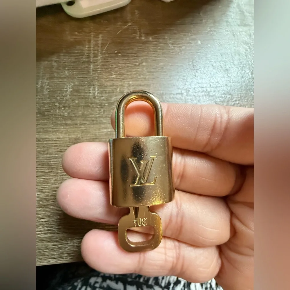 Louis vuitton brass lockset #304